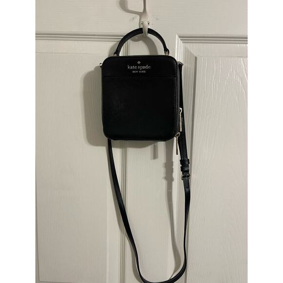 kate spade Handbags - kate spade crossbody purse daisy vanity